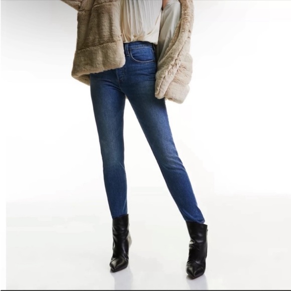 Aritzia Denim Forum The Yoko Slim Straight Jeans - Picture 1 of 7